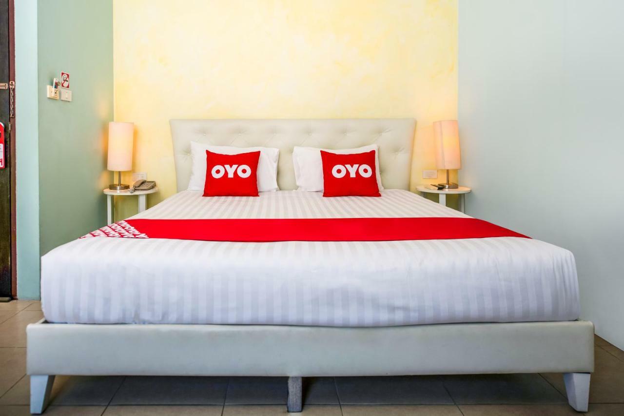 Oyo 345 The Click Guesthouse At Chalong Phuket Esterno foto